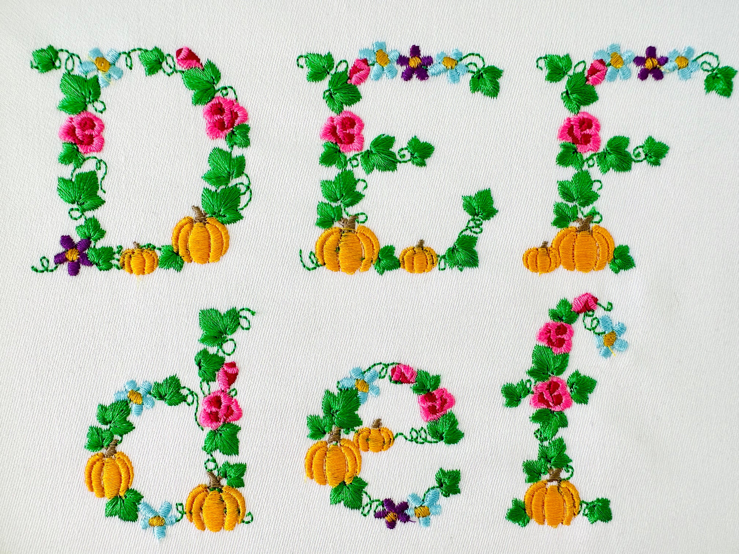 Fall Thanksgiving Pumpkin Floral Font