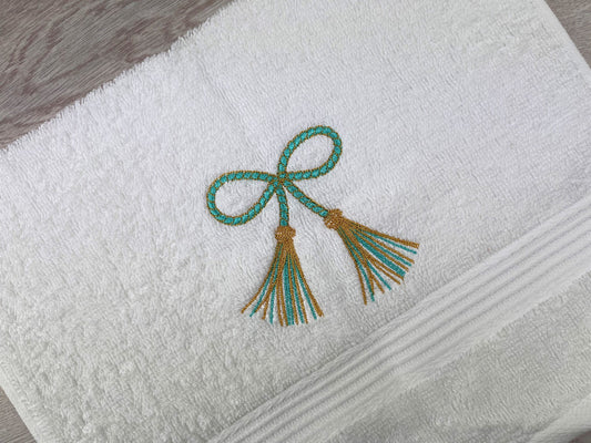Single Tassel Set of 3