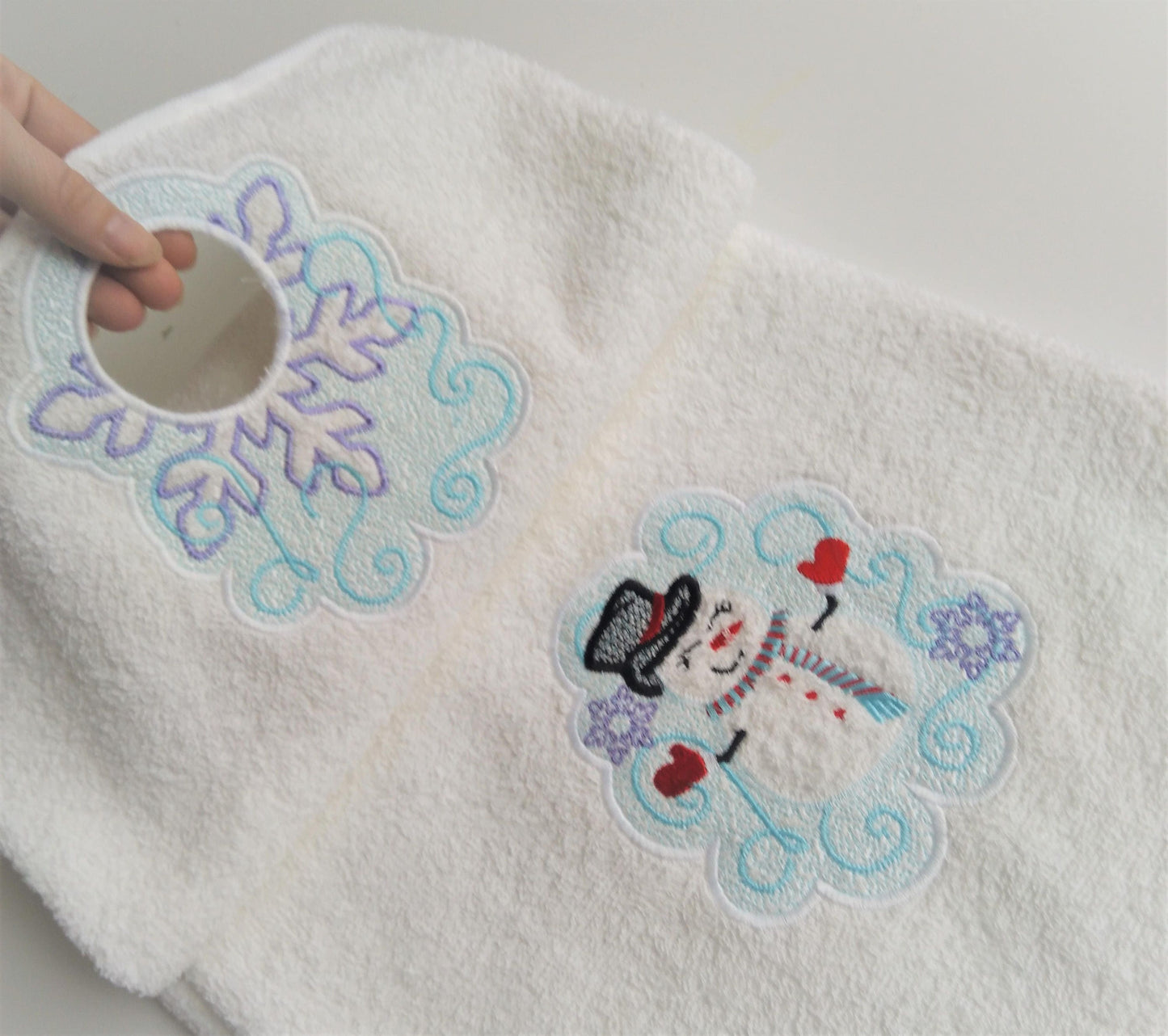 Terry Towel topper hanging snowman embossed embroidery IN THE HOOP