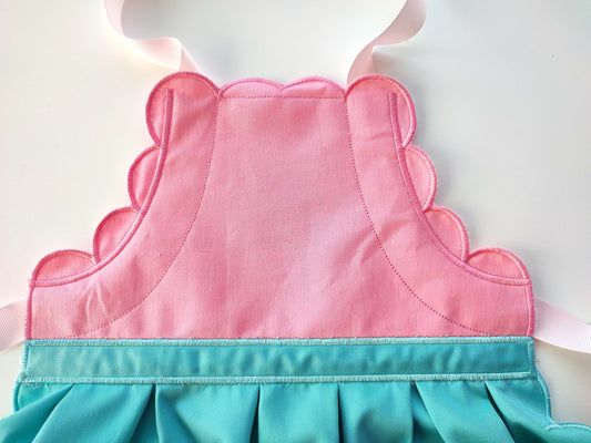 Kids Scalloped Apron ITH