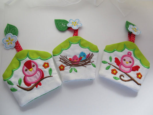 Birds Family Nest Set Key Case