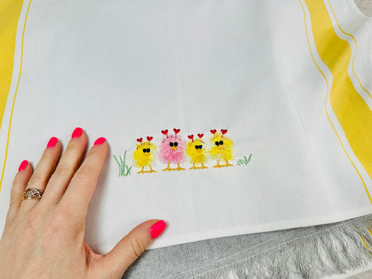 Fringed Valentine Chick 4 in a row