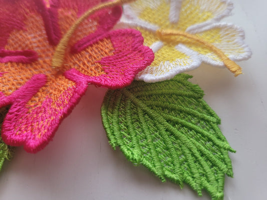 Encanto Delicate Lace Flower and Leaf Set