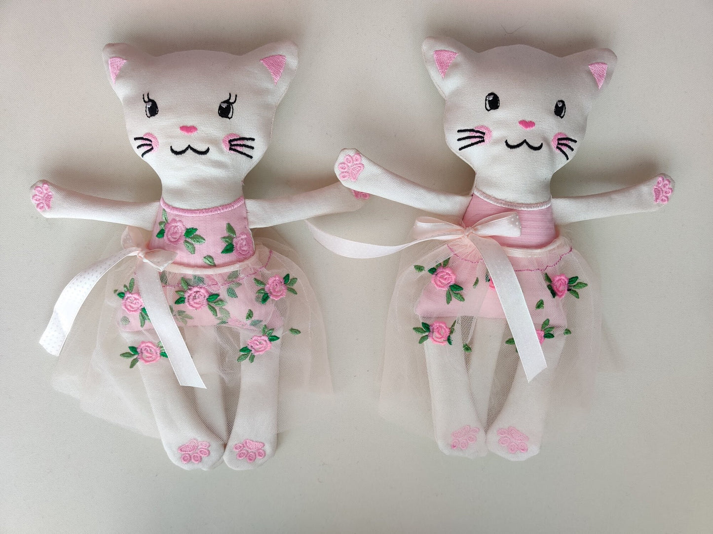 Pretty Kitty Cat Doll ITH