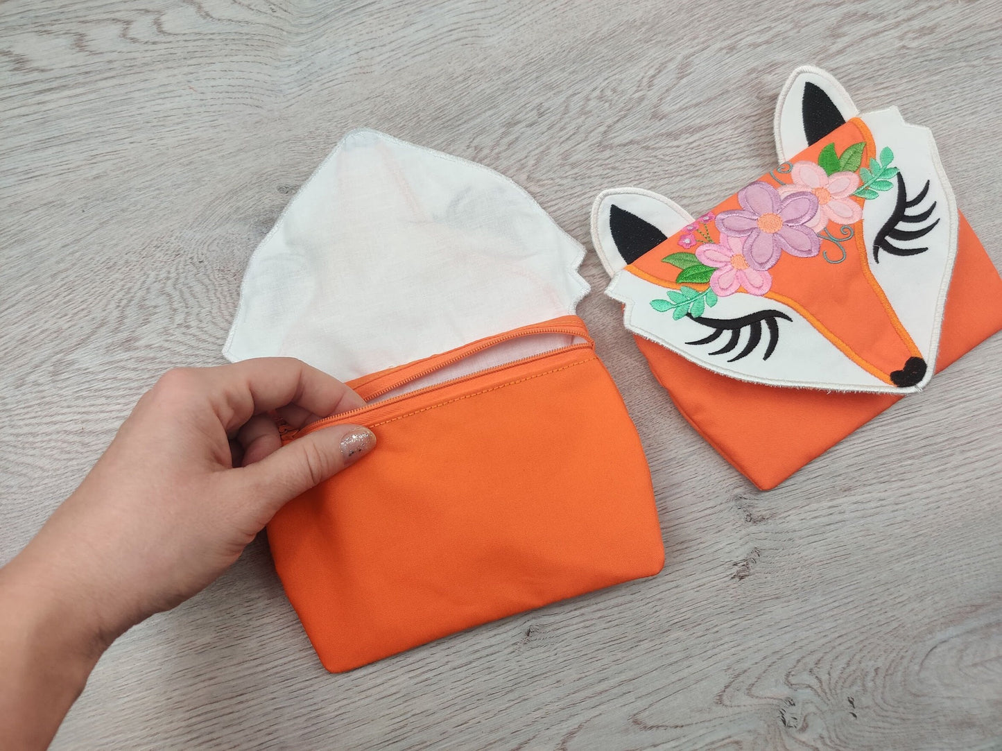 Fox Zipper Bag Pouch ITH