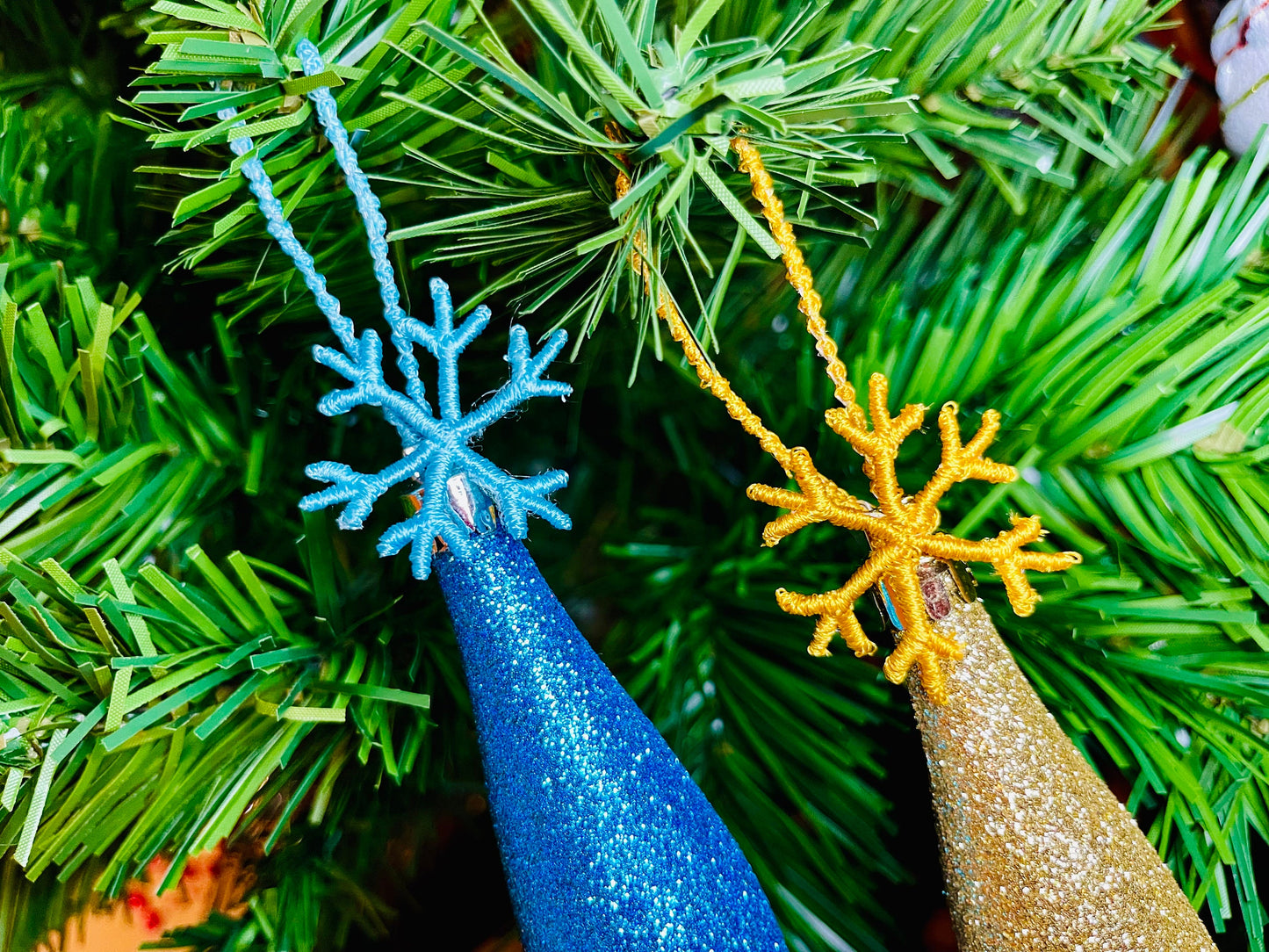 Snowflake Christmas Tree Ornament Hanger