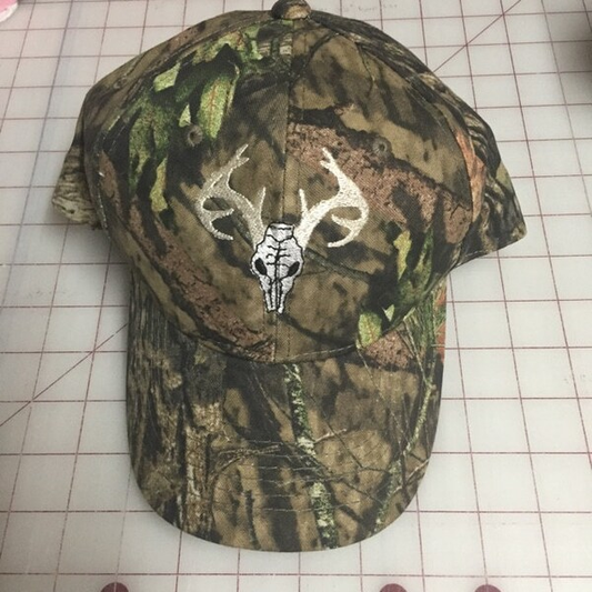 Buck Deer Skull Applique