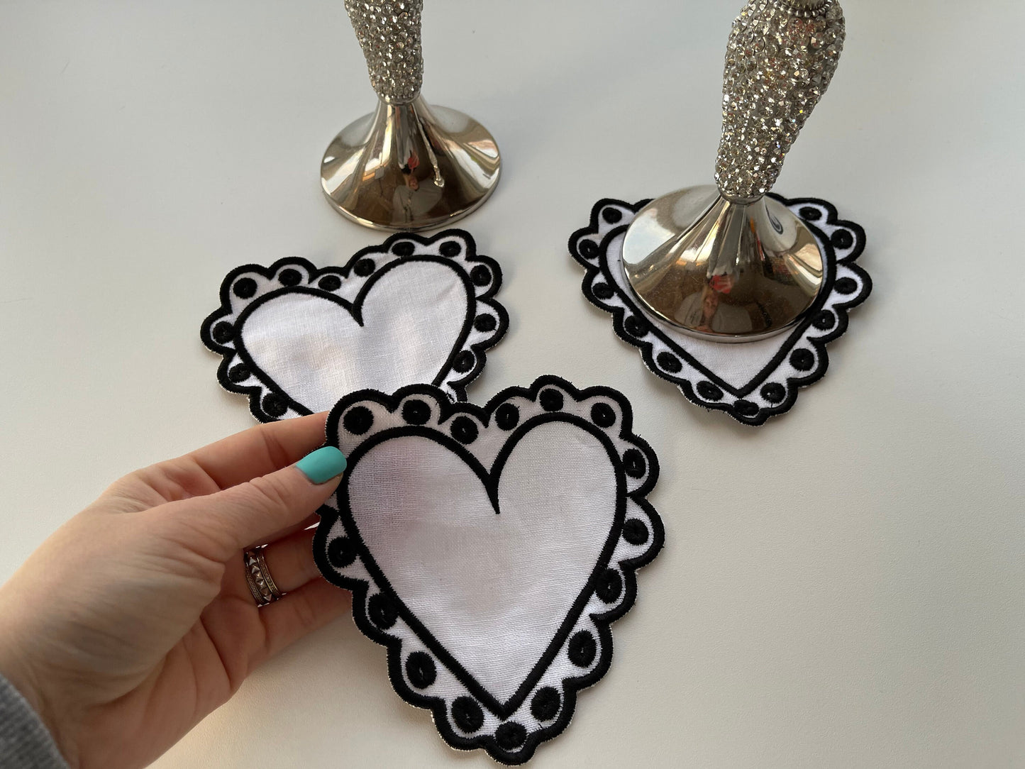 Wednesday Scalloped Heart Napkin ITH