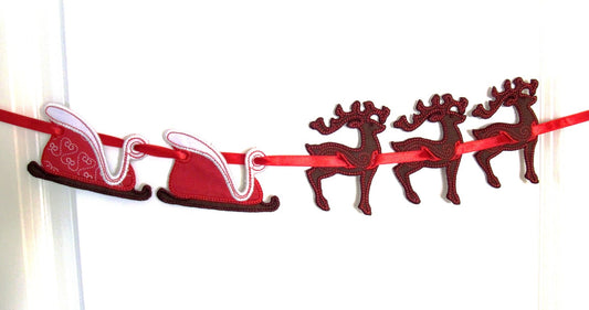 Christmas deer banners In The Hoop