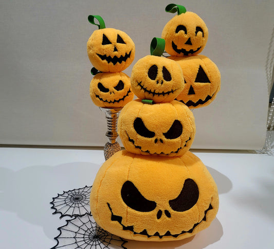 Stacked Pumpkin Pillow Jack ITH