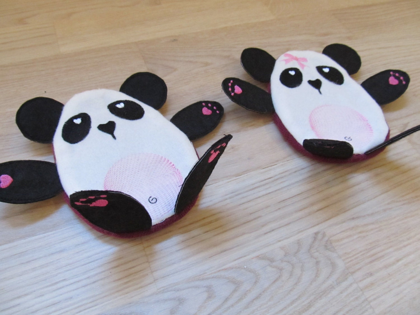 Panda hiding egg ITH embroidery, In The Hoop machine embroidery designs simple surprising egg panda bear Easter embroidery INSTANT DOWNLOAD