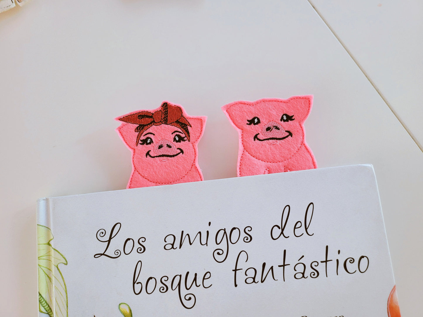 Little Pig Bookmark Set of 3 types In-the-Hoop Embroidery 4" | PES DST JEF | Artapli