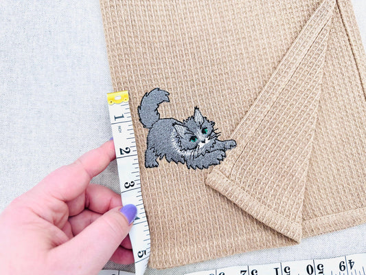 Lovely Scratching Maine Coon Kitty Cat Mama kitchen dish towel pet animal kids machine embroidery designs ITH