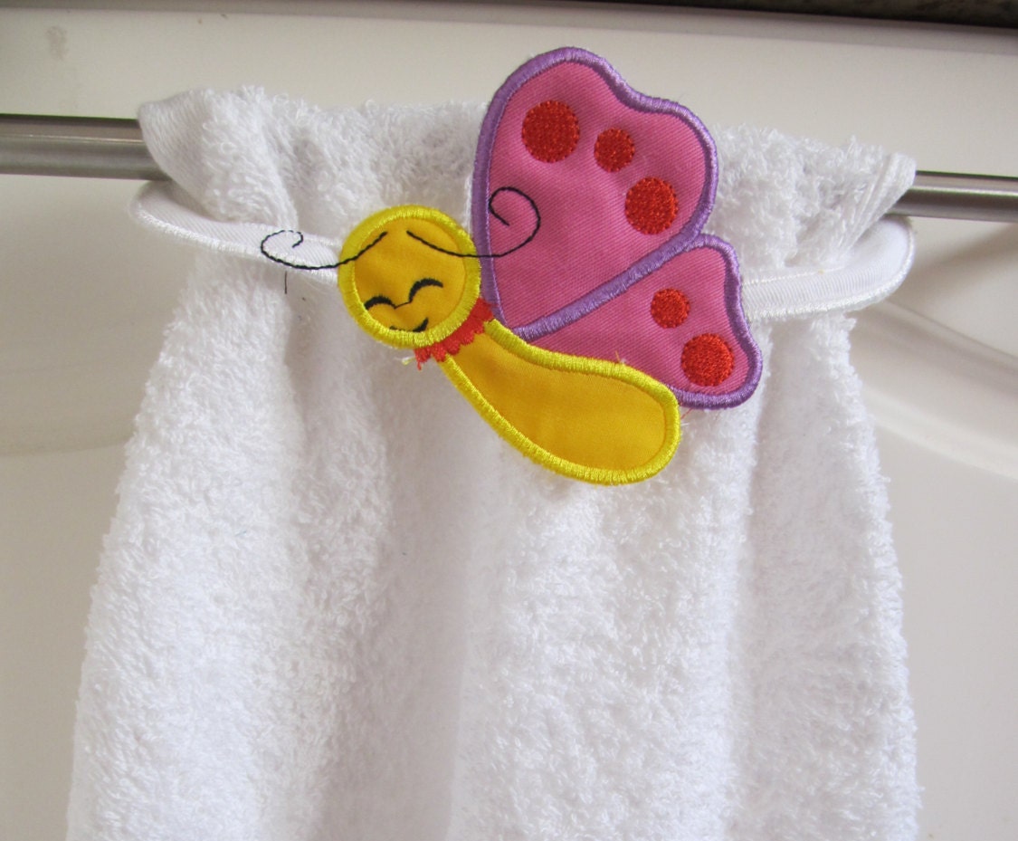 Butterfly Towel Topper ITH - image 1