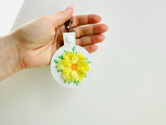 Fringed Daisy Keychain Embroidery Design
