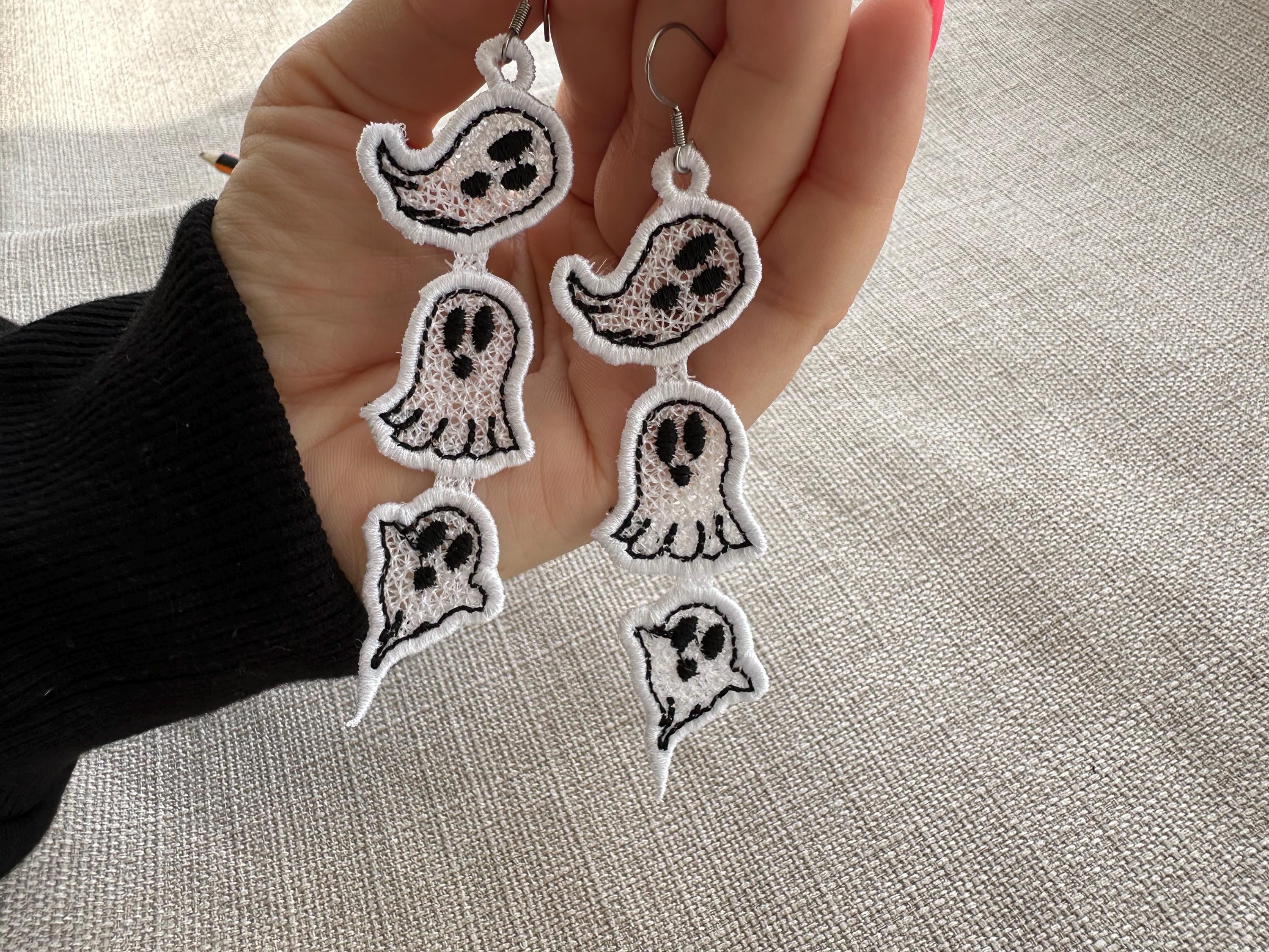 Spooky Ghosts in a Row In-the-Hoop Embroidery Design – Artapli designs