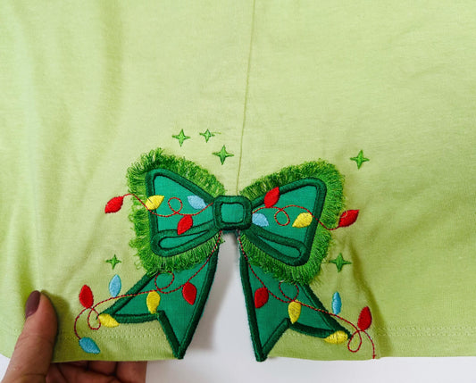 Fringed Bow and Christmas Lights Fringe Embroidery Design