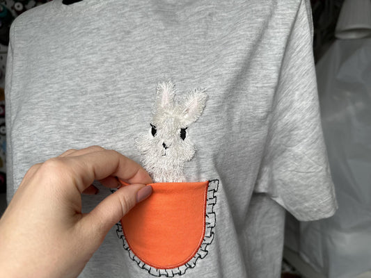 Peeking Fringed Fluffy Bunny Appliqué Embroidery Design