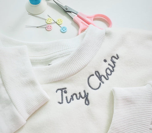 Tiny Playful Handwritten Chain Font Embroidery Design