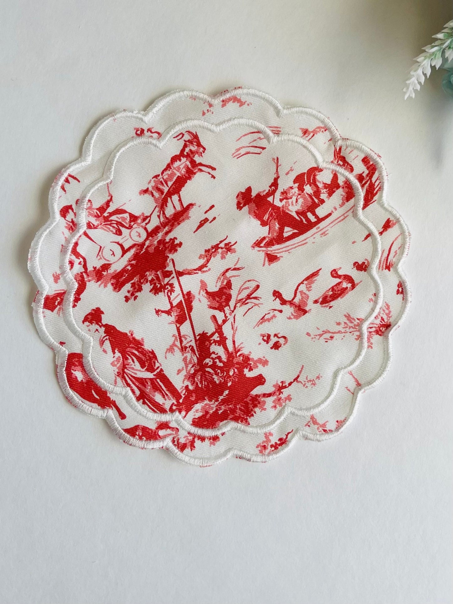 Scalloped Napkin Coaster Doily ITH