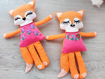 Pretty Fox Doll Set of 2 ITH