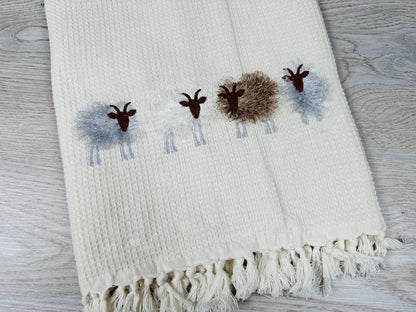 Mini Fringed Goat Set