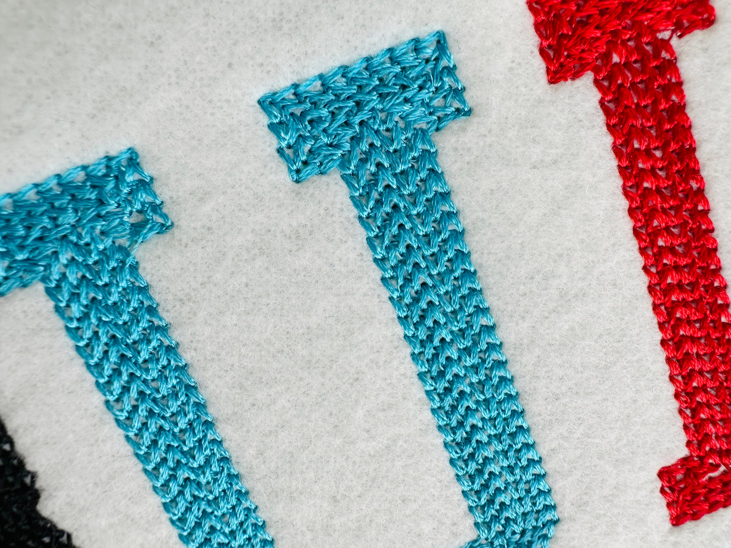 Chain Hand Stitch Effect Varsity Collegiate Font