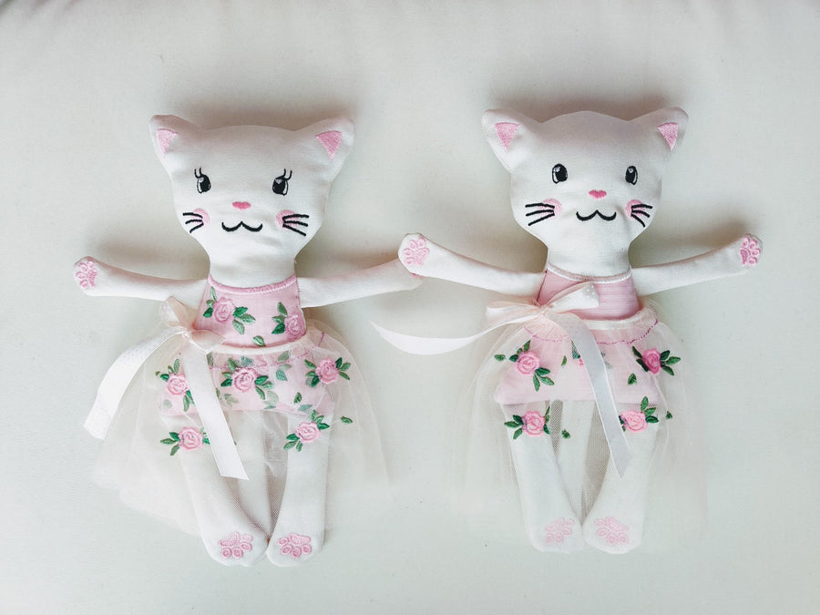 Pretty Kitty Cat Doll ITH