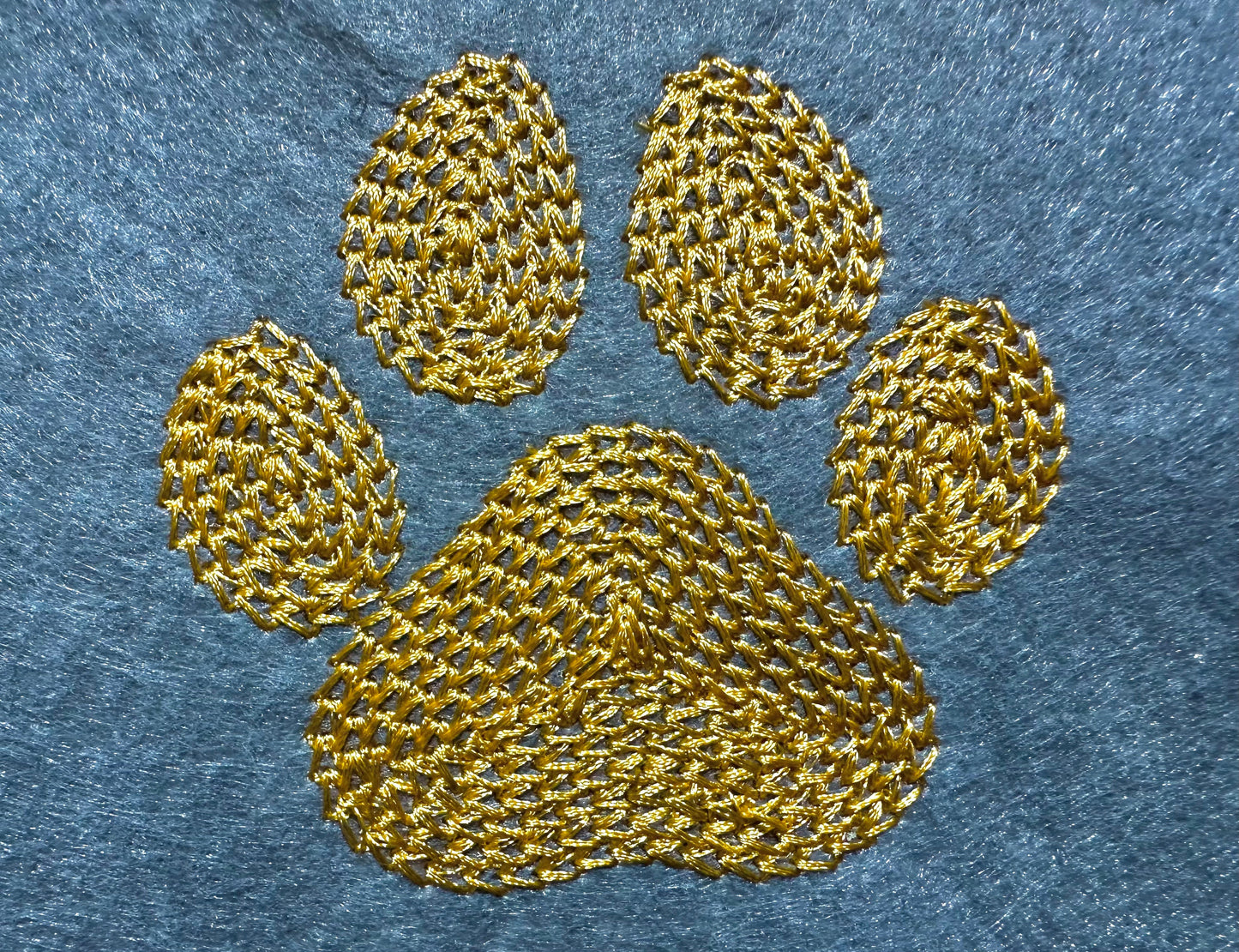 Dog paw chain stitch fill machine embroidery design happy paw print