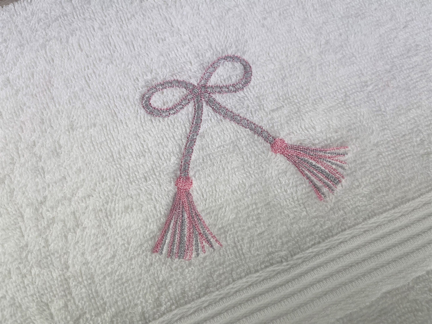 Single Tassel Set of 3