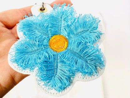 Fringed Daisy Flower Keychain
