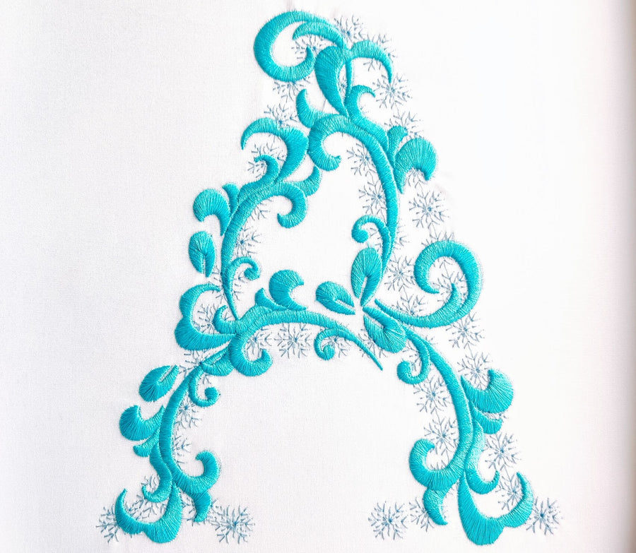 Frozen Ice Curl Monogram Font