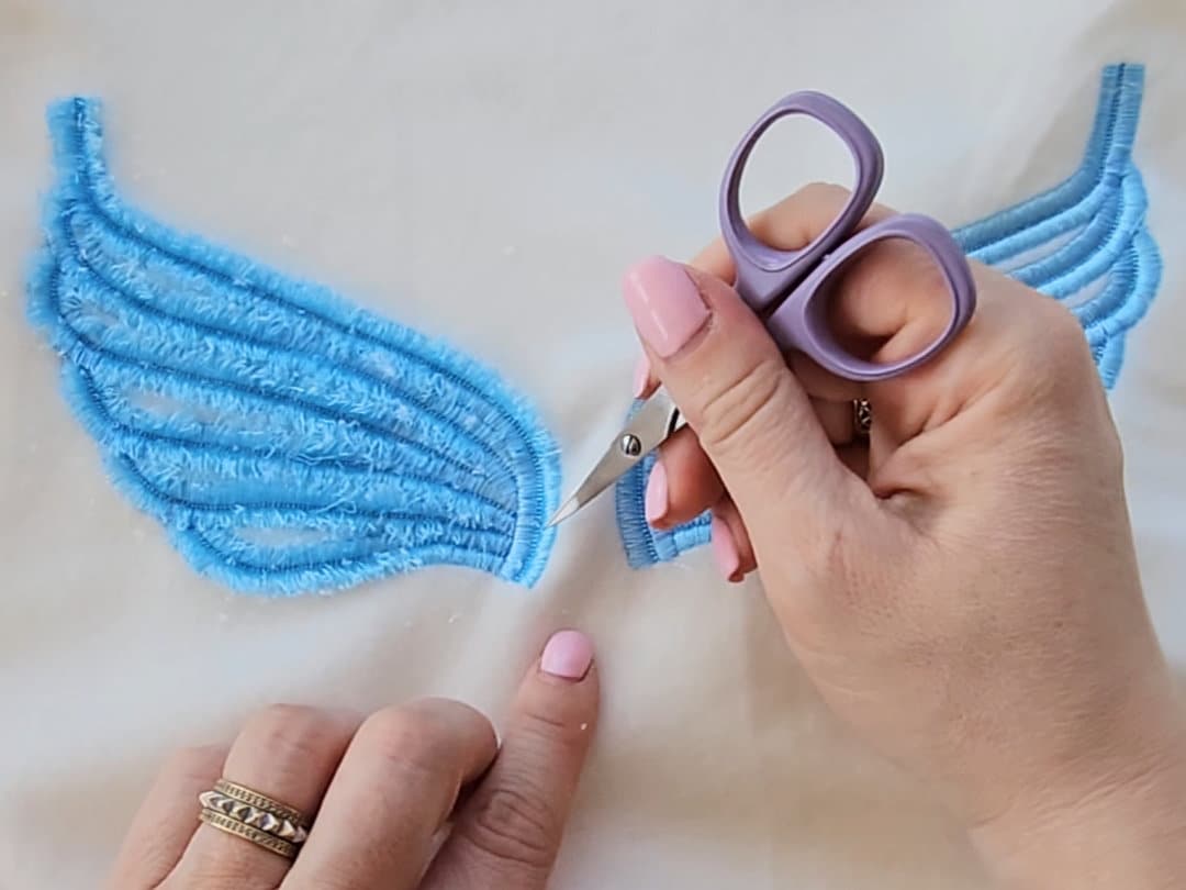 Fringed chenille Wings kids outfit machine embroidery designs many