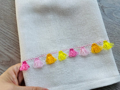 Fringed bottom border fringe tassel Machine Embroidery Designs towel