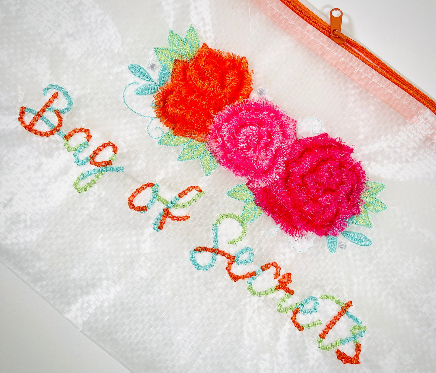 Color Smash Light Stitch Chain Font – Font embroidery design instant download by Artapli
