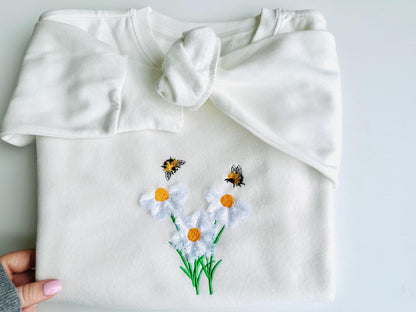 Fringed Flowers and Bee Honeybee