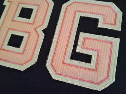 Large 2-Layers Applique Zig Zag Outline Font