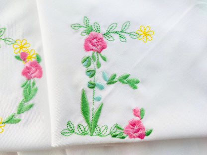 Light Stitch Summer Floral Font