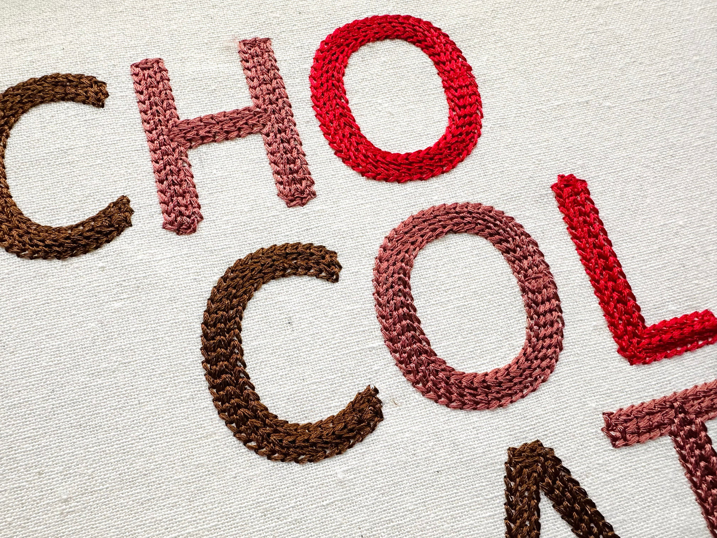 Hand Stitch Effect Chain Font