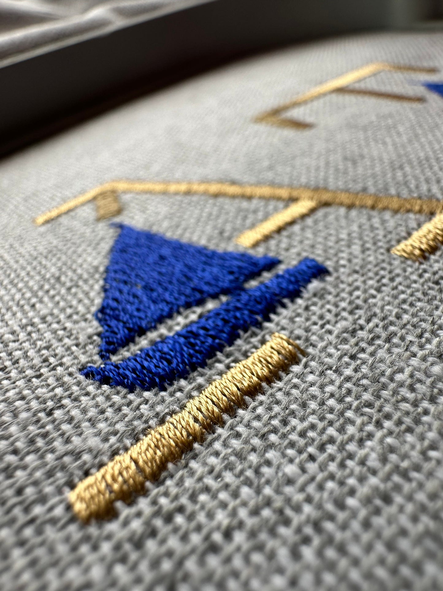 Satin Stitch Mini Boat Font