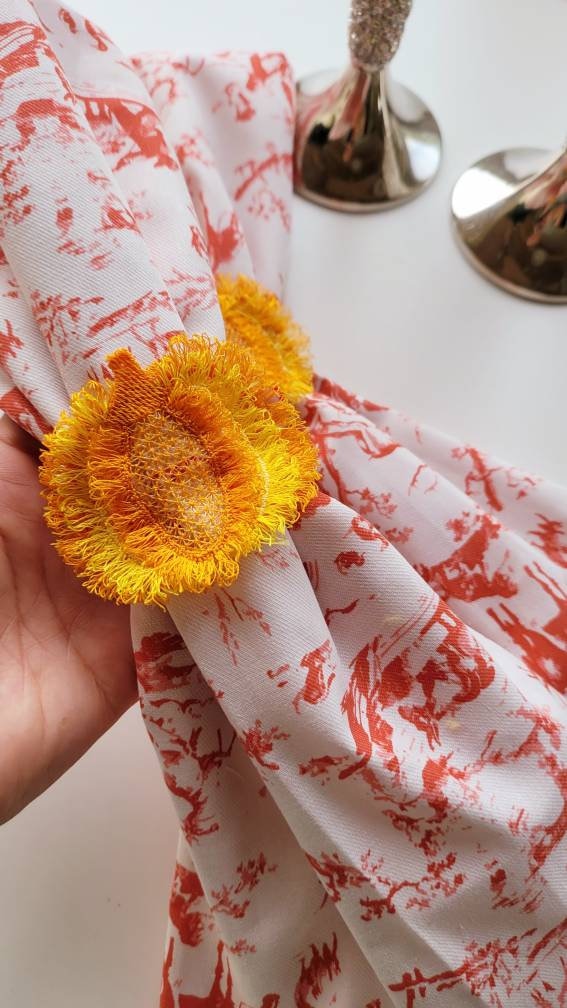 Fringed Pumpkin Decoration ITH