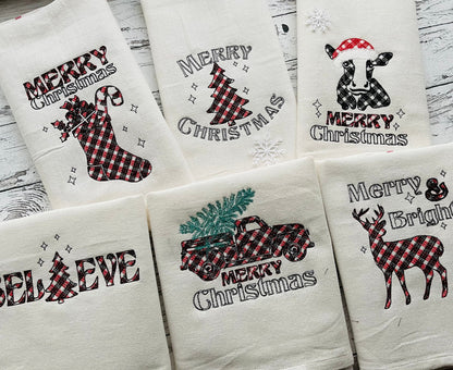 Gingham Tartan Patterned Christmas Saying Set