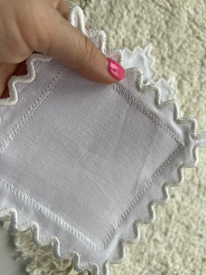 Ric Ric Edge Napkin ITH