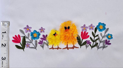 Floral Border Row Fringed Chick