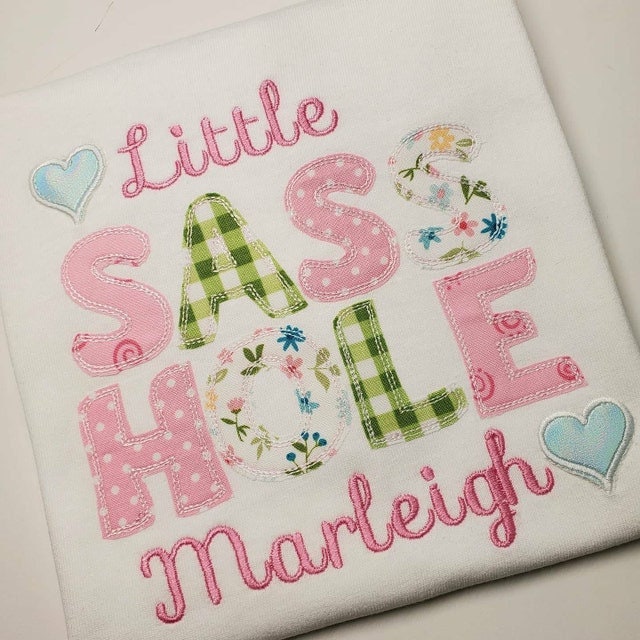 Raggedy Edge Applique Font Anna