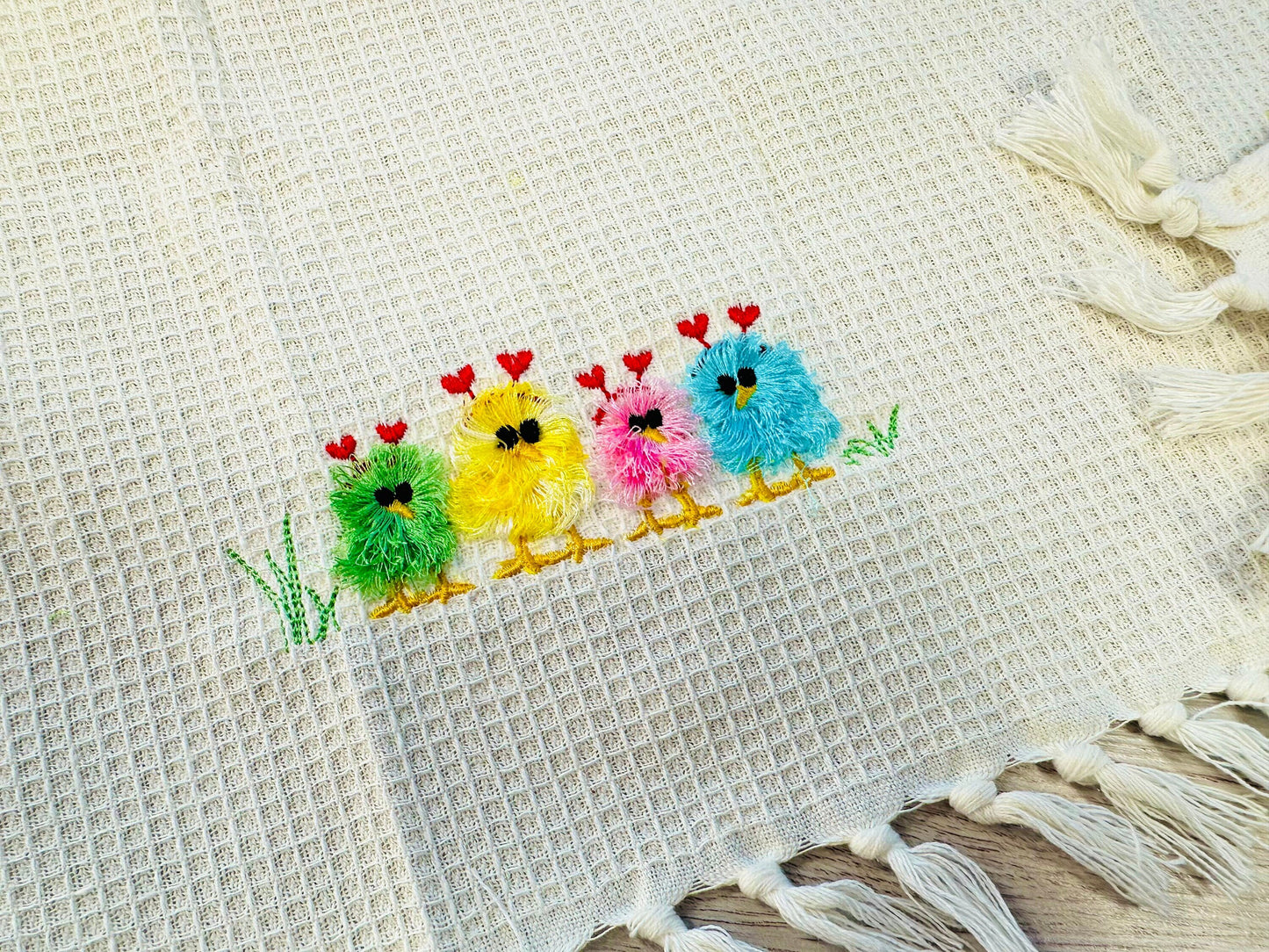 Fringed Valentine Chick 4 in a row