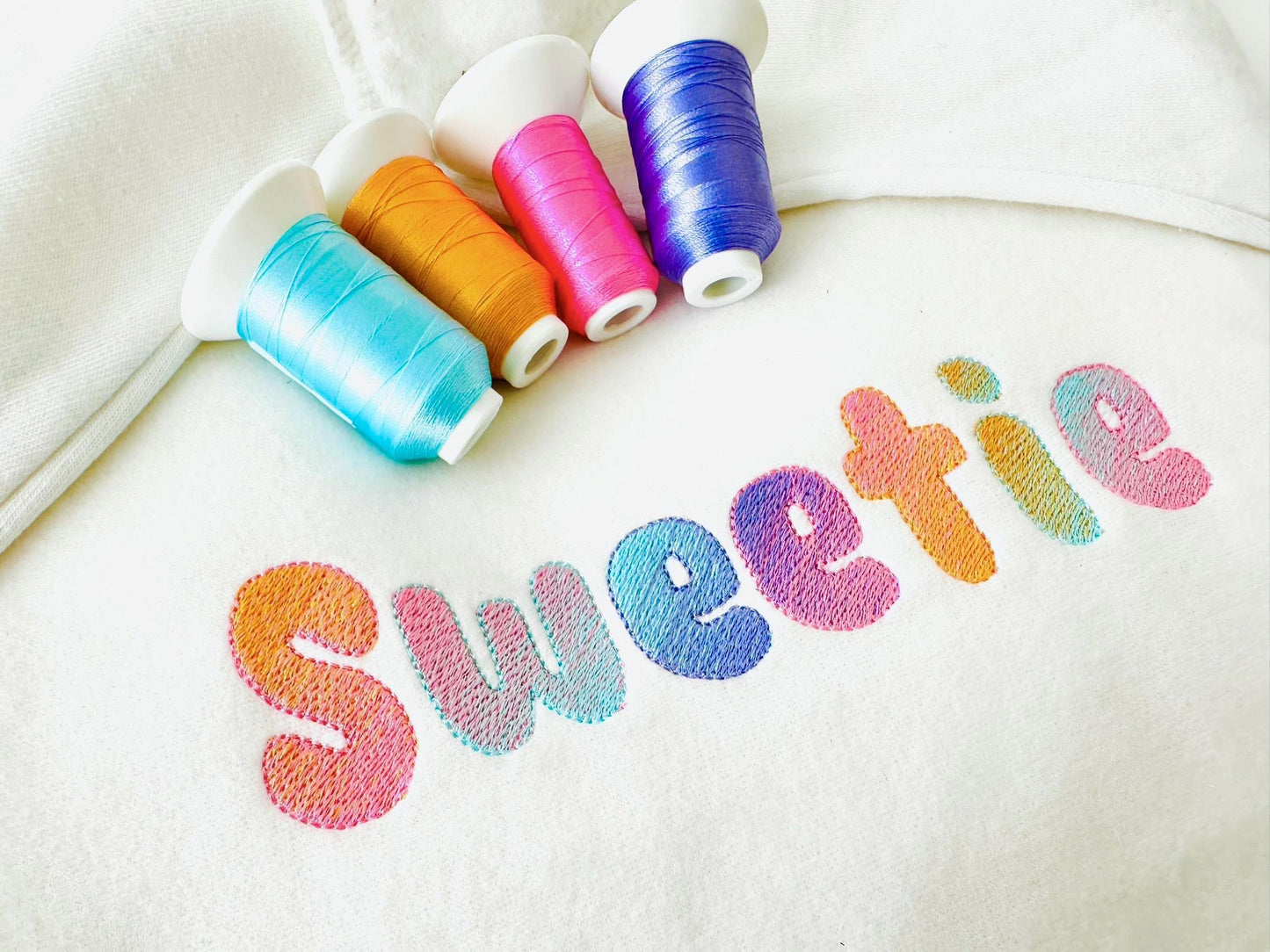 Iridescent Gradient Ombre Font Sweetie