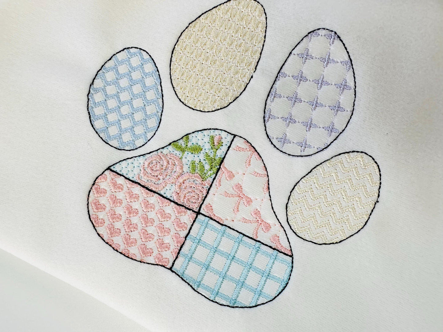 Patchwork Patterned Paw