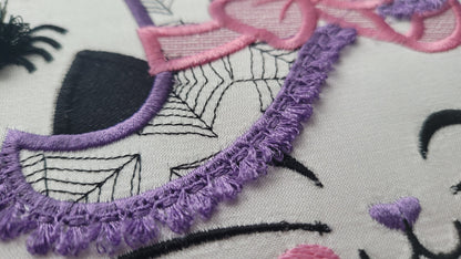 Pretty Eyes Witch Hat Halloween Kitty