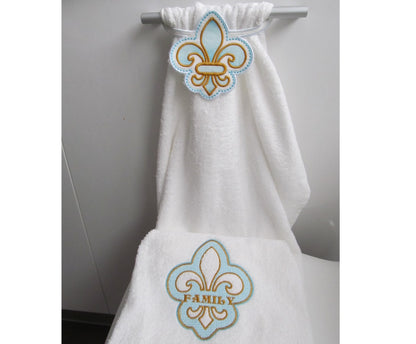 Fleur de Lis Towel Topper ITH